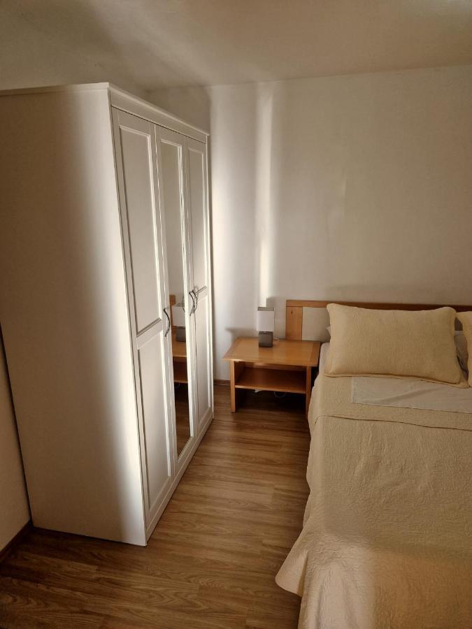 Apartment Misic Ртина Екстериор снимка