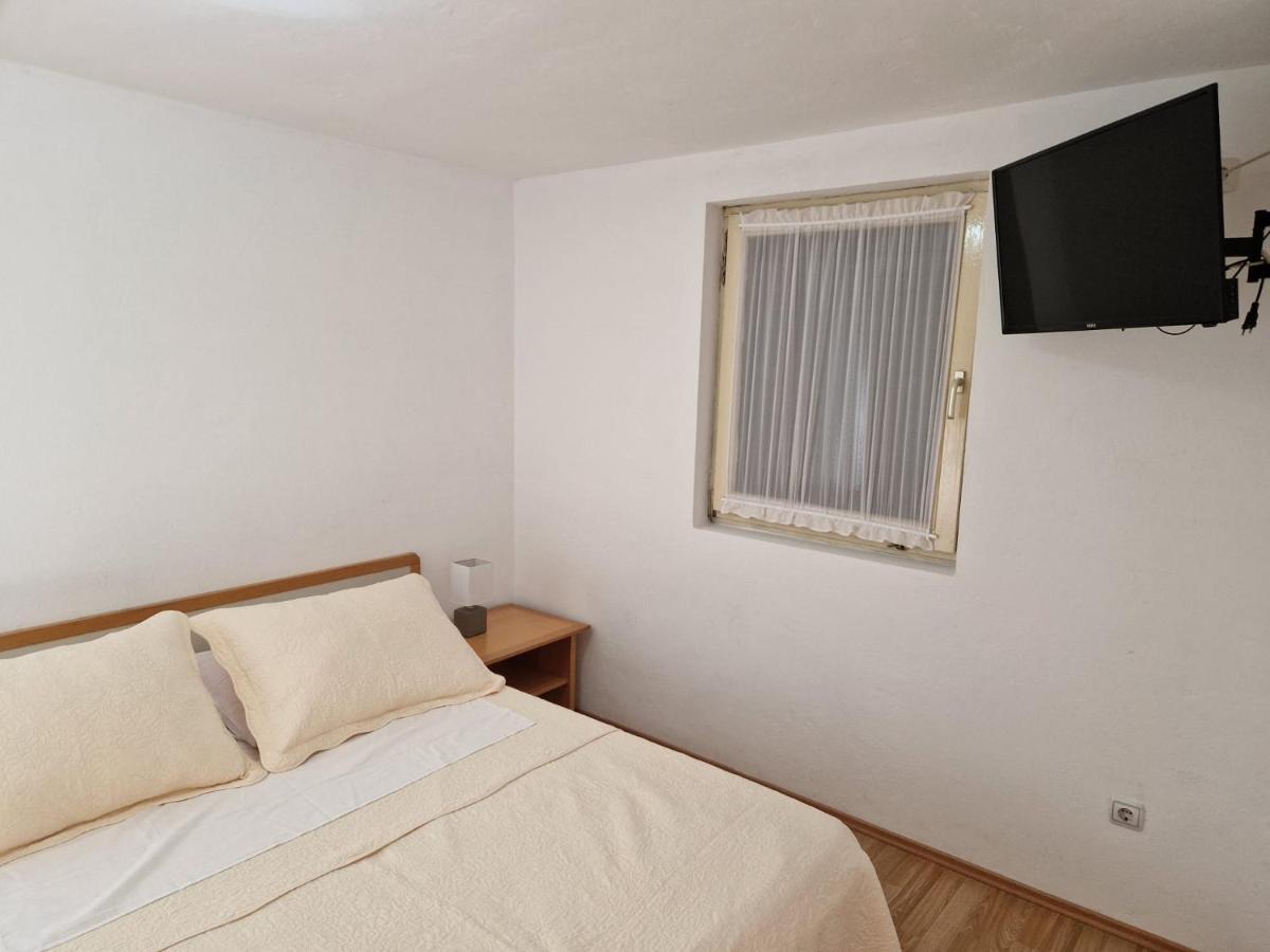 Apartment Misic Ртина Екстериор снимка