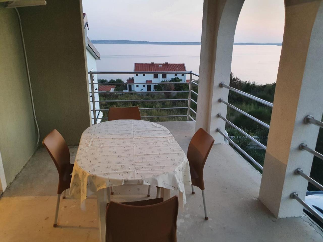 Apartment Misic Ртина Екстериор снимка