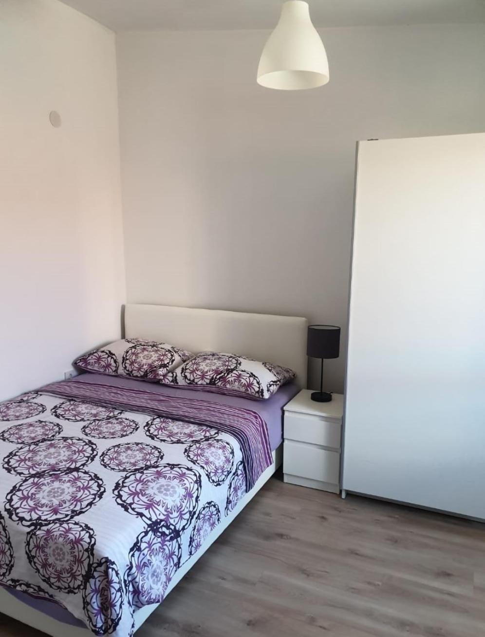 Apartment Misic Ртина Екстериор снимка